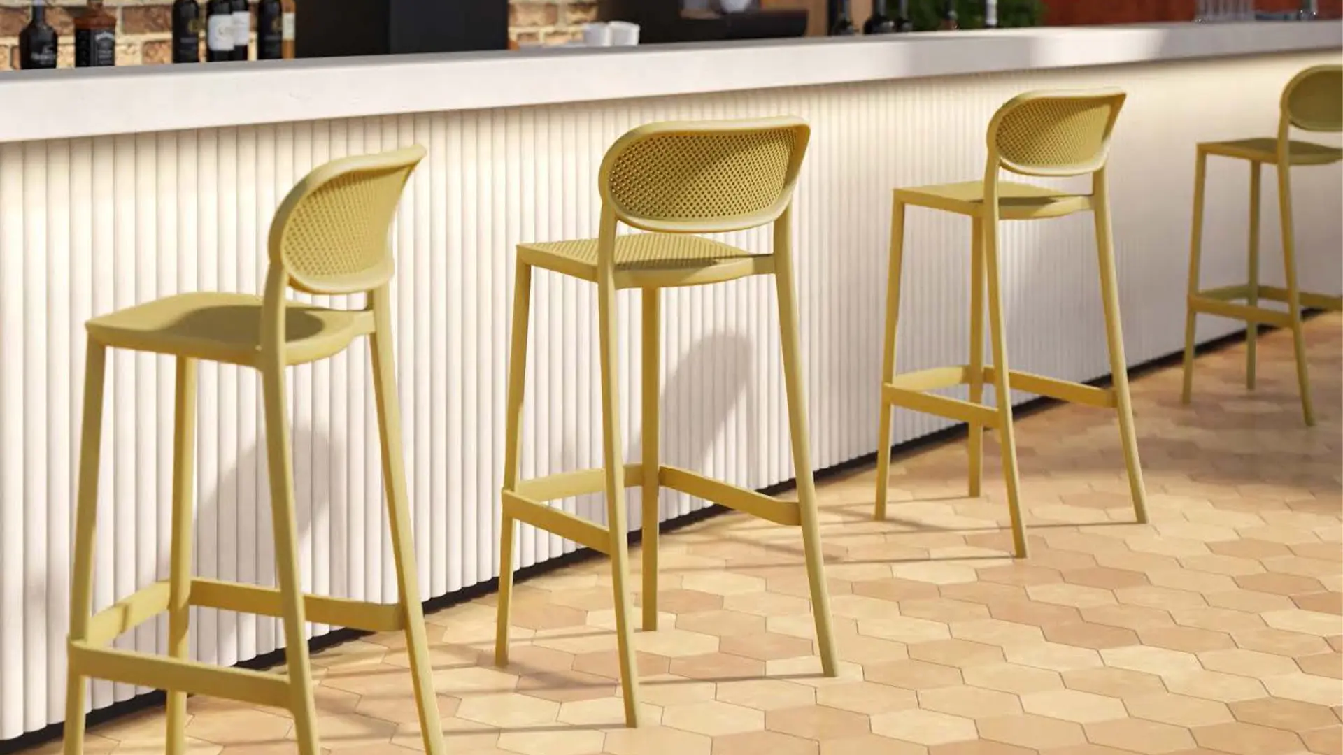 Mobiliario de Labenze, desde escritorios hasta mesas de juntas, ideal para optimizar espacios interiores de trabajo