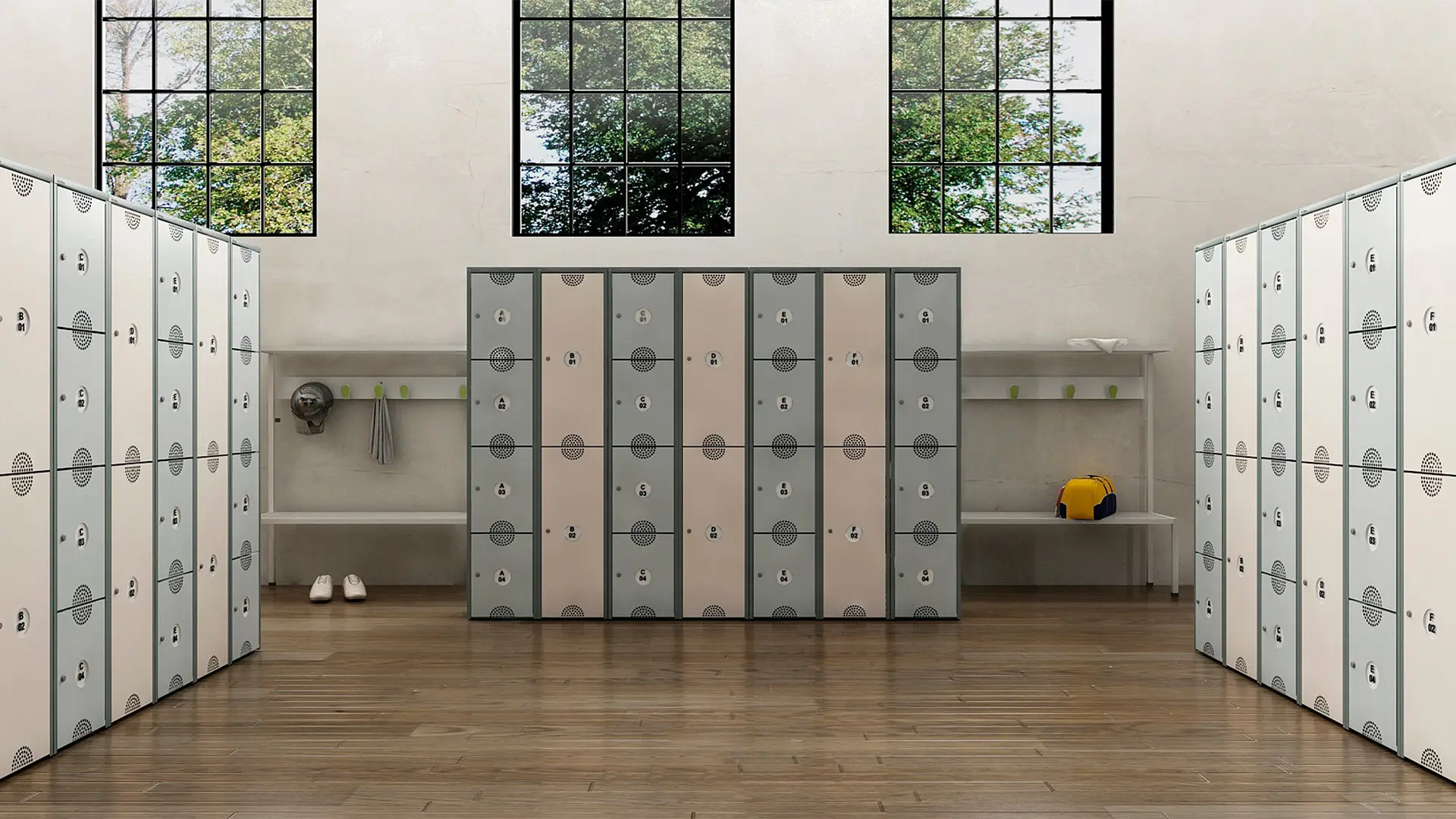 Mobiliario en vestidores escolares, diseñado para optimizar el espacio de almacenamiento y mejorar el flujo de los estudiantes.
